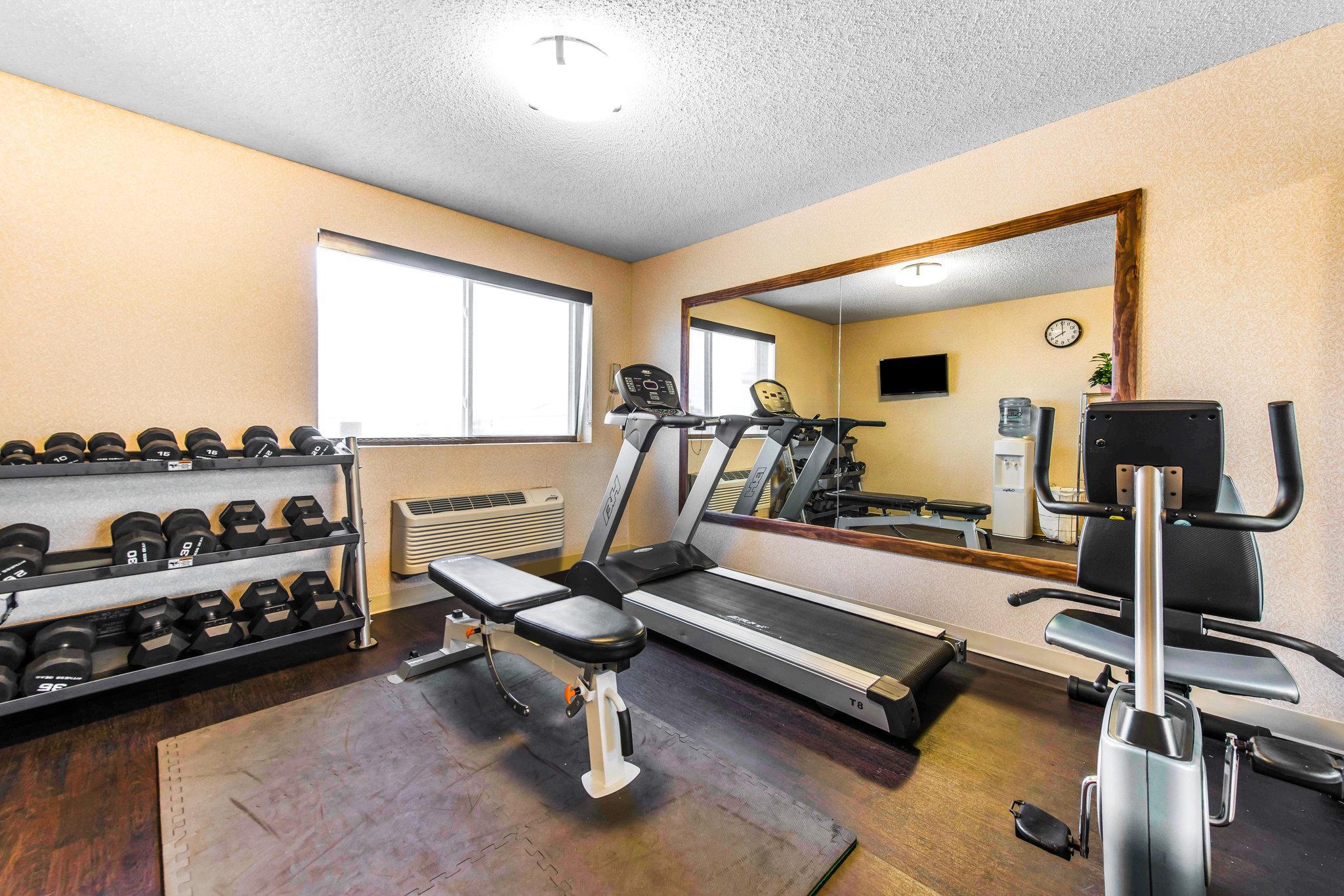 Comfort Inn & Suites Hays I-70 Екстер'єр фото